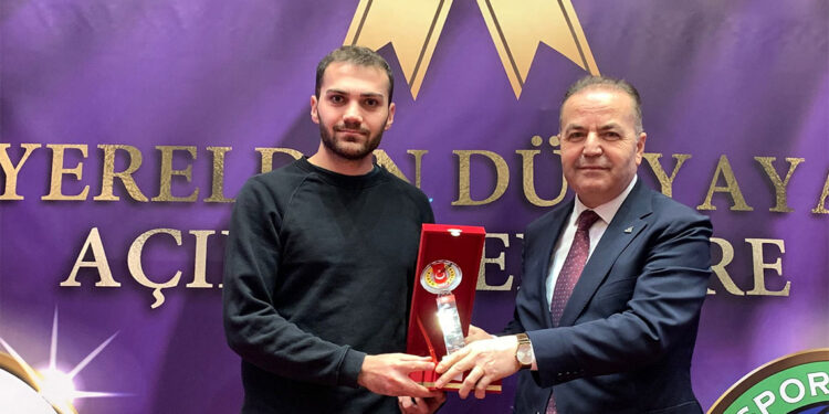 5'inci Geleneksel Medya Ödülleri sahiplerini buldu