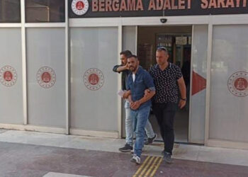 Metruk binada uyuşturucu satışına baskın