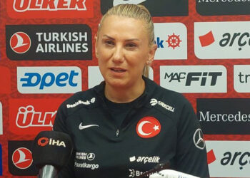B ligine çıkışımızın müjdesini vermek istiyoruz