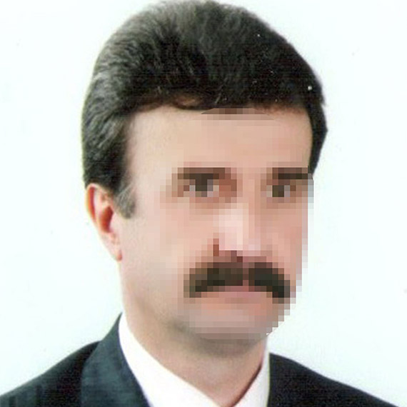 Konya'da Necmettin Erbakan Üniversitesi İlahiyat Fakültesi öğretim üyesi Prof. Dr. Tahir Uluç silahlı saldırı sonucu ayağından yaralandı.