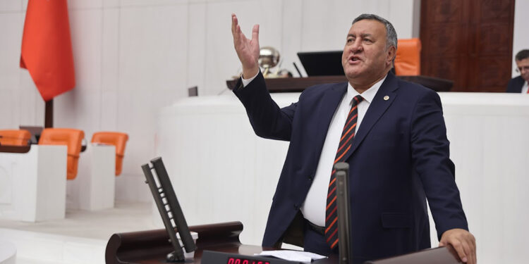 Emeğin hakkı emekçiye teslim edilsin