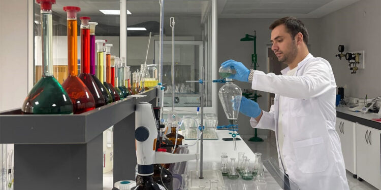 Organik atıklarla maden arazilerinin çiçek açması sağlandı