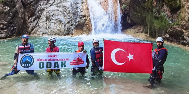 Karaçay Vadisi'nde 19 şelale keşfedildi