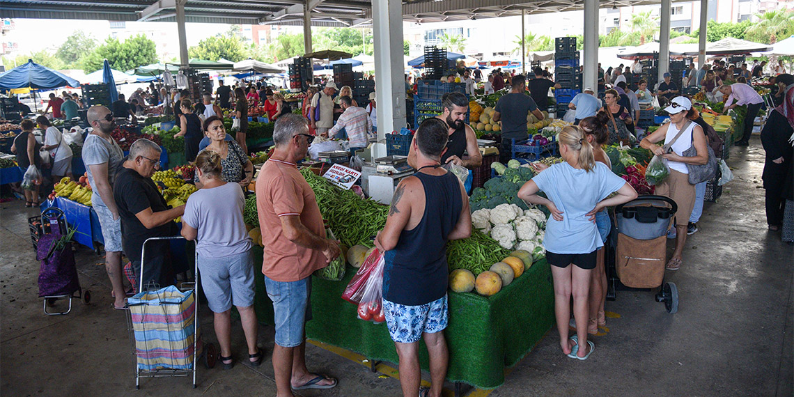 Semt pazarlarında gürültülü satış yapanlara ceza