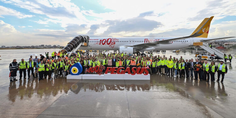 Pegasus, Cumhuriyet isimli 100'üncü uçağını teslim aldı