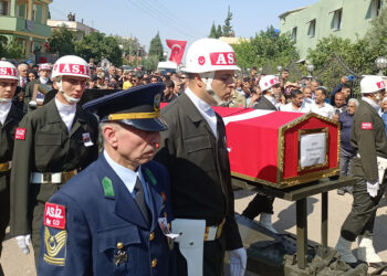 Şehit Uzman Çavuş Mustafa Çakmak toprağa verildi