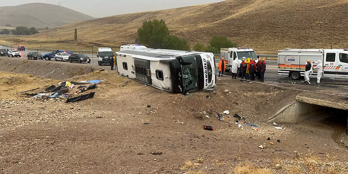 Sivas'ta 7 kişinin öldüğü kazada yaralanan 28 kişi taburcu edildi