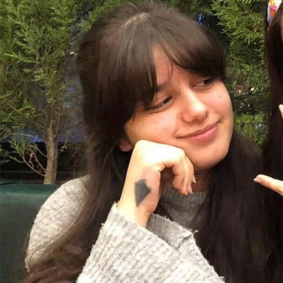 Skuter kazasında ölen liseli Mahmut ve Ada karanfillerle anıldı