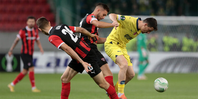 Fenerbahçe Spartak Trnava'yı 2-1 mağlup etti
