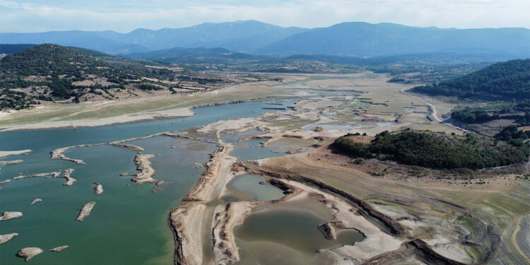 Bayramiç Barajı'nda doluluk yüzde 8,5 olarak ölçüldü