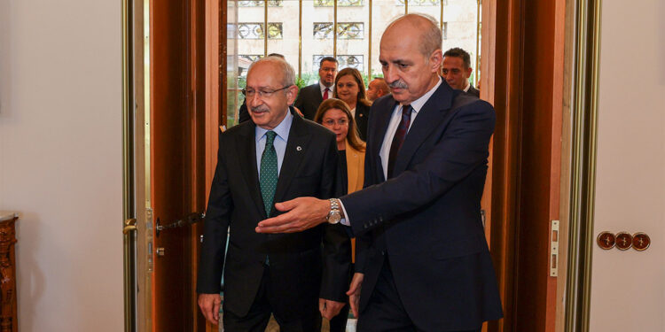 Numan Kurtulmuş Kemal Kılıçdaroğlu'nu kabul etti