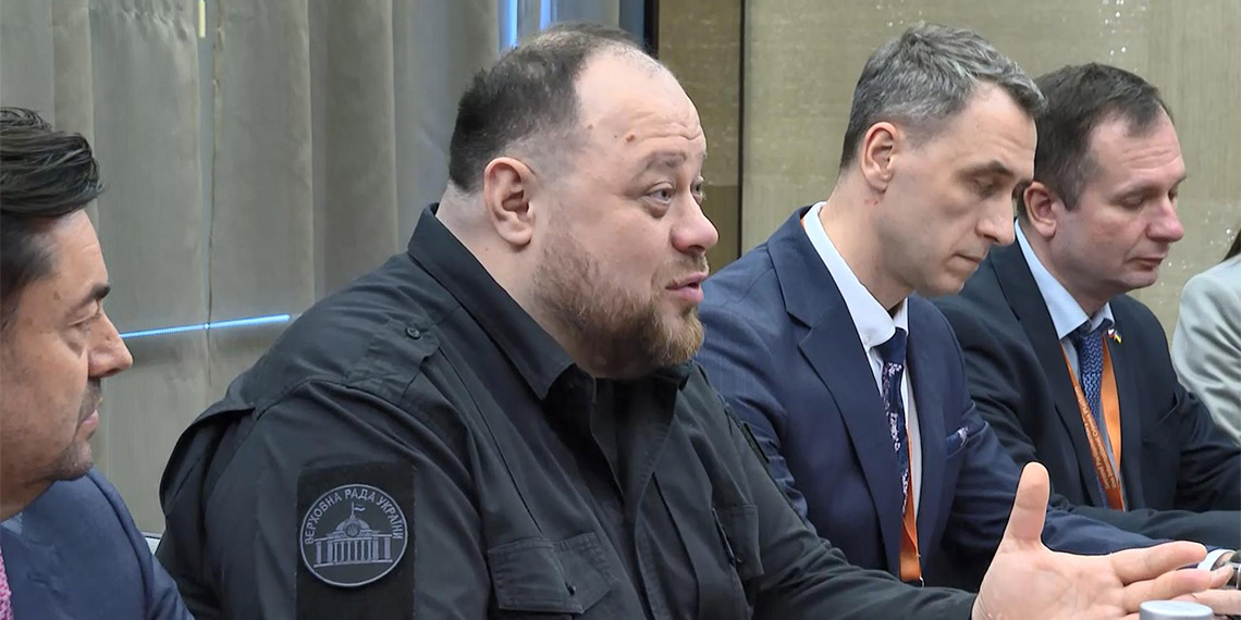 Numan Kurtulmuş Prag'da resmi temaslarda bulundu