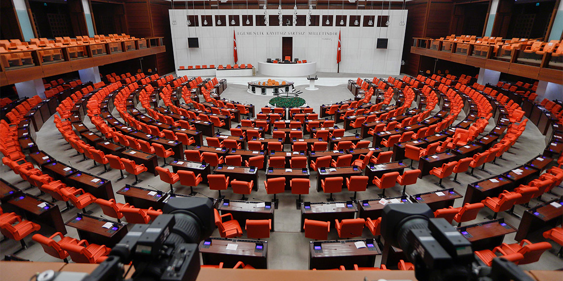 TBMM Genel Kurulu’nda, AK Parti, CHP, MHP, İYİ Parti, YSP ve SP grup başkanvekillerinin ortak imzası ile İsrail-Filistin bildirisi yayımlandı.