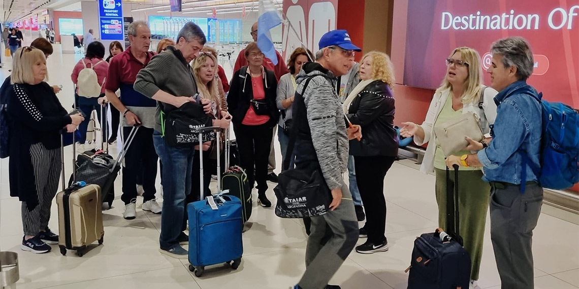 Tel Aviv'den kalkan son uçaklar İstanbul'a indi