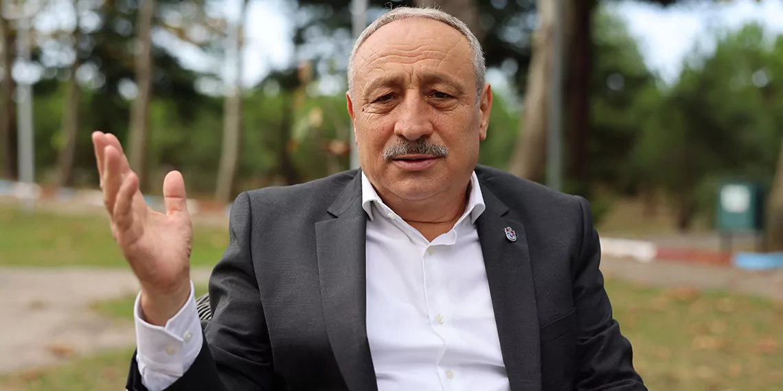 Trabzonspor başkan yardımcısı ali haydar gedikli, “ekonomik anlamda trabzonspor tarihinin en zor dönemlerinden birinde görev aldık ama biz gerçekleri de, çözümlerini de biliyoruz. Sadece şampiyonlukta değil, her alandaki kazanımları arttırmalıyız. Kazançlar dengeli ve yararlı kullanılmalı” dedi.