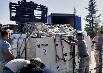 Gazze'ye insani yardım sevkiyatı devam ediyor