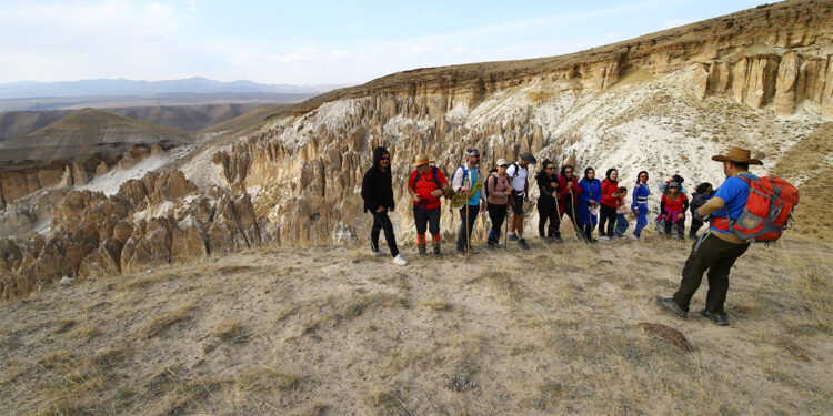 Vanadokya Kapadokya'yı aratmıyor