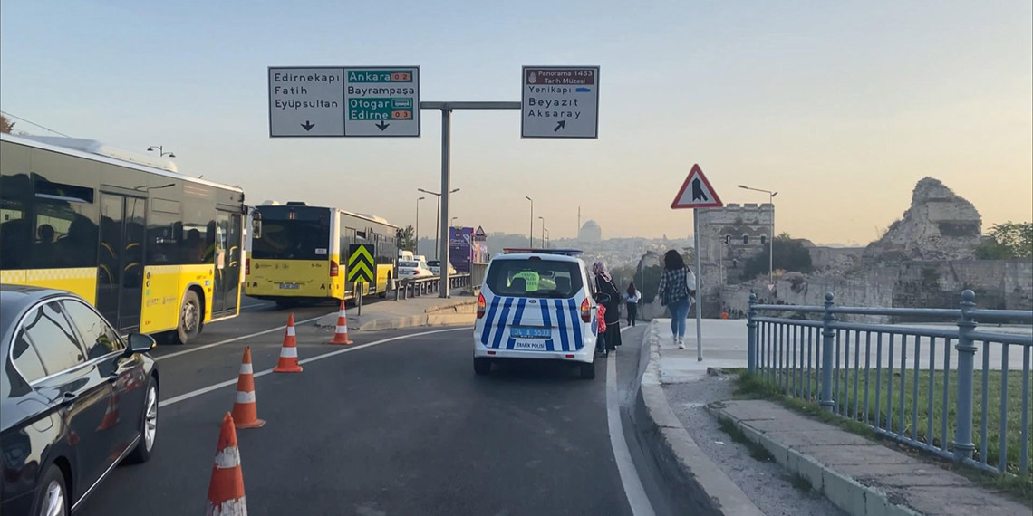 Vatan Caddesi trafiğe kapatıldı
