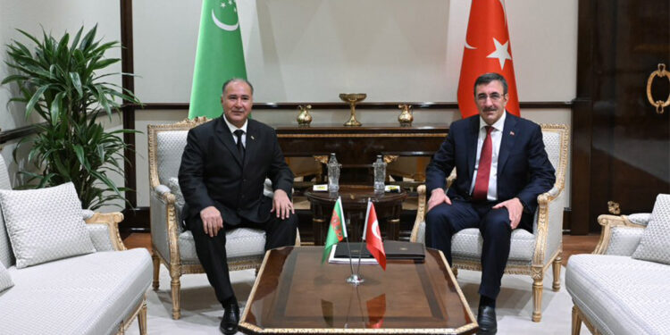 Ticaret hacmimizi 5 milyar dolara yükseltme hedefimizi ele aldık