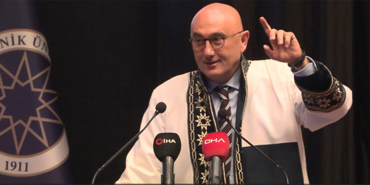 YTÜ'de 2023-2024 eğitim öğretim yılı başladı