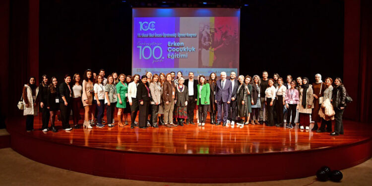 16'ncı Okul Öncesi Öğretmenliği Öğrenci Kongresi başladı