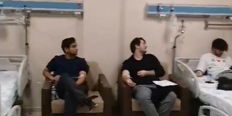 88 öğrenci zehirlenme şüphesiyle hastaneye başvurdu