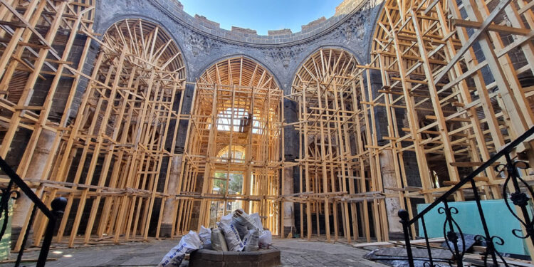 Ağır hasarlı 1600 yıllık Saint George Kilisesi'nde restorasyon