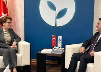 Akşener'den Babacan'a taziye ziyareti