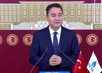 Ali Babacan: Derhal ateşkes ilan edilmeli