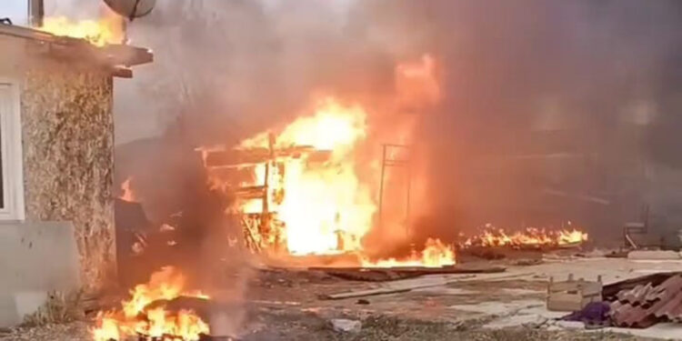 Amasya'da bağ evinde yangın