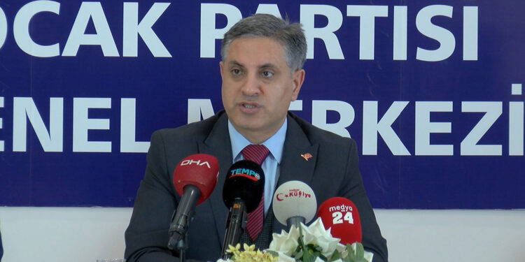 Anayasa değişikliğine sonuna kadar destek vereceğiz