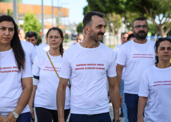Antalya'da kiracılar, Ankara'ya yürüyüşe başladı