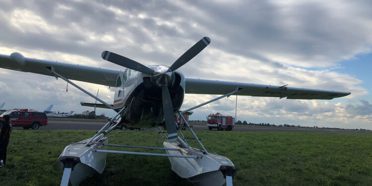 Atatürk Havalimanı'nda özel uçak pistten çıktı