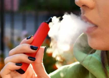 Avustralya, elektronik sigara ithalatını yasaklıyor
