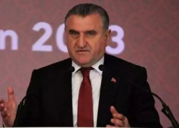 Bakan Bak: Bahis çetelerine göz açtırmayacağız