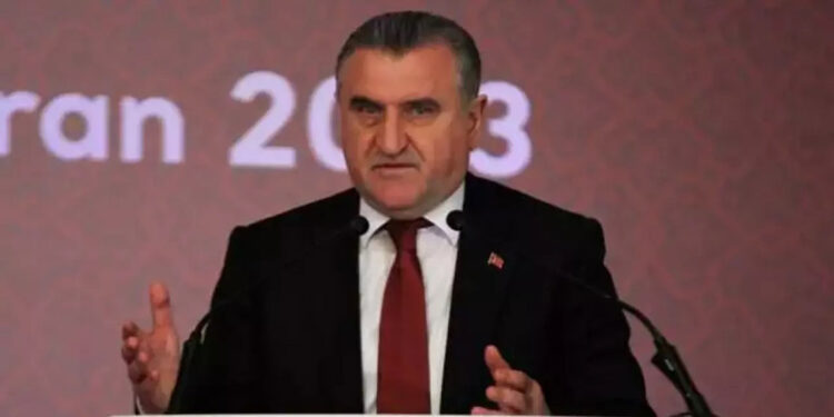 Bakan Bak: Bahis çetelerine göz açtırmayacağız