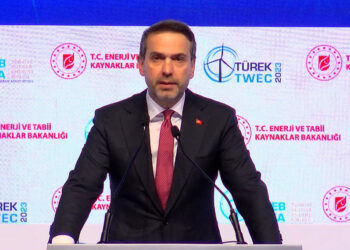 Bakan Bayraktar, Rüzgar Enerjisi Kongresi'nde konuştu