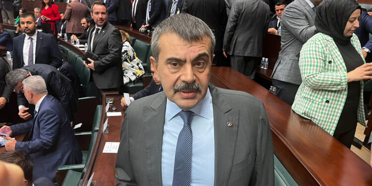 Bakan Tekin: Öğretmen ataması mutlaka olacak