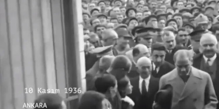 Bakan Yerlikaya, '10 Kasımlar' videosu ile Atatürk'ü andı