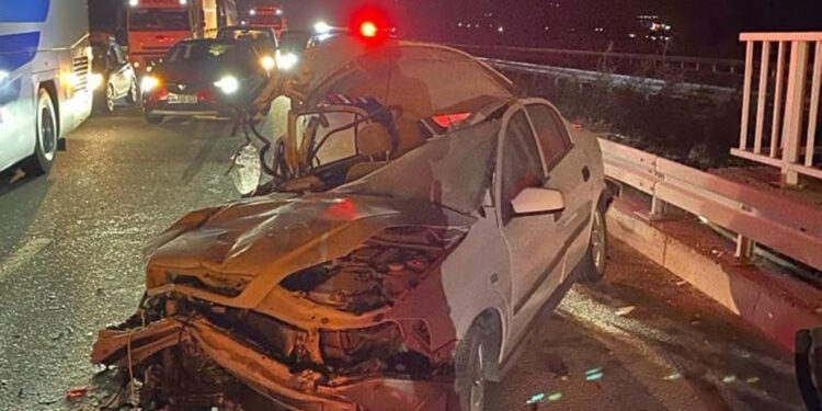 Balıkesir'de zincirleme kaza; 1 ölü, 5 yaralı