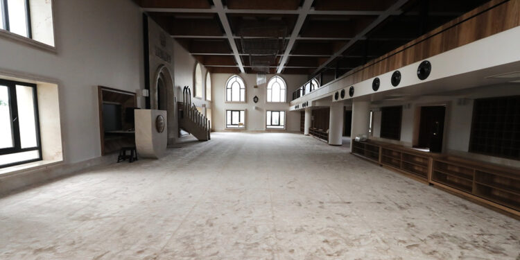 Başakşehir’de Hayır Ortakları Camii ibadete açıldı