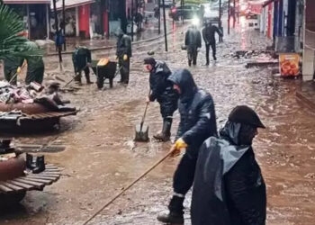 Batman ve Zonguldak'ta selden etkilenenlere 5 bin TL yardım