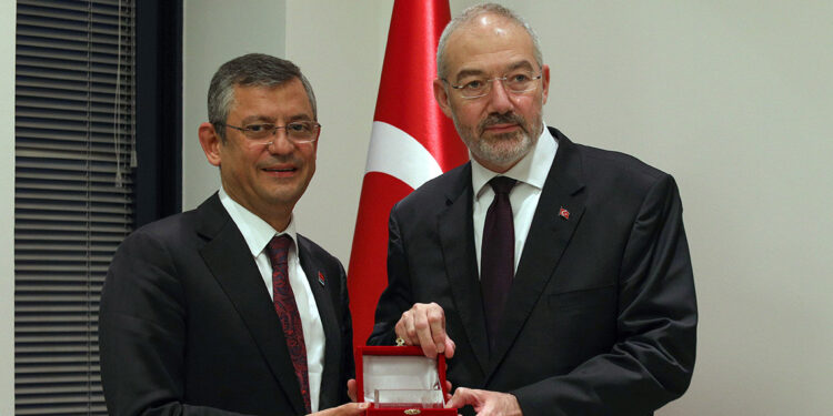 CHP Genel Başkanı Özel Bosna Hersek'te