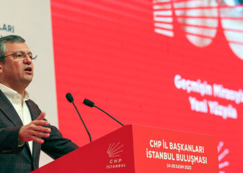 Başarmaya mecbur olduğumuz bir süreci yöneteceğiz