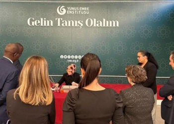 Çadlı diplomatlar, geleneksel Türk sanatını deneyimledi