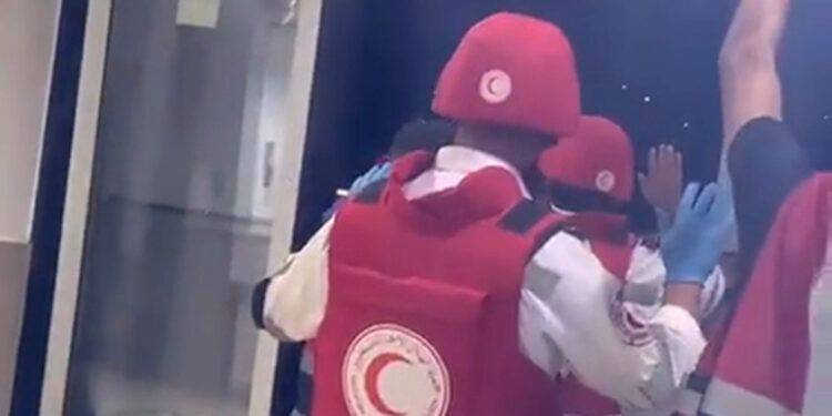 Cenin'deki 6 sağlık görevlisi gözaltında