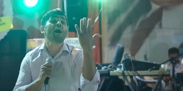 Depremde şahit olduğu acıya ‘Nazar oldu’ şarkısını yazdı