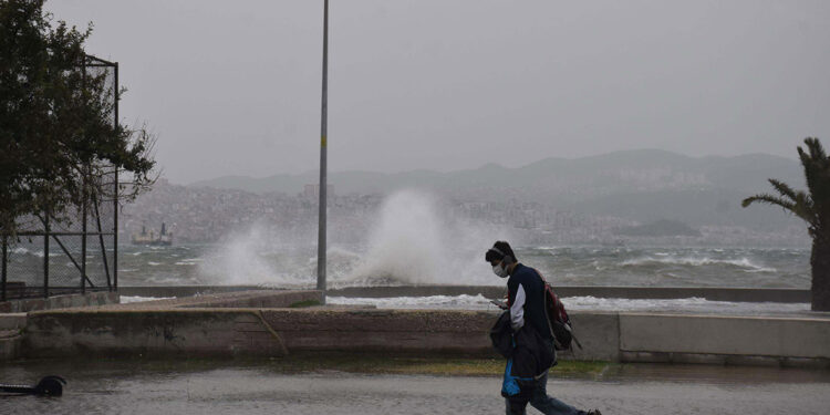 Ege Denizi için fırtına uyarısı yapıldı