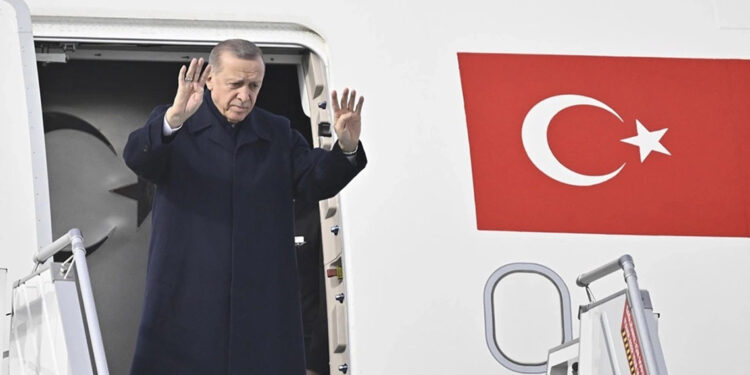 Erdoğan Birleşik Arap Emirlikleri'ne gitti