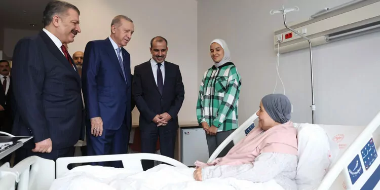 Erdoğan, gazze'den getirilen hastaları ziyaret etti